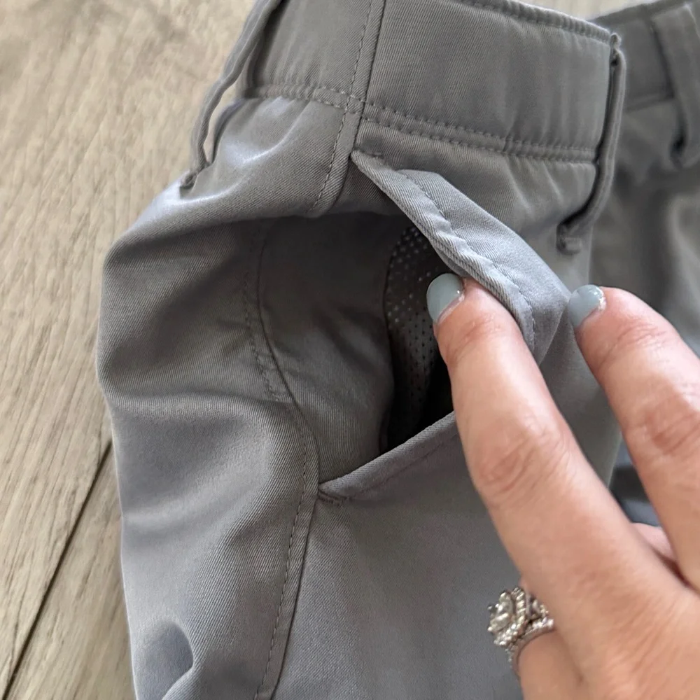 Under Armour Boys Loose Heatgear Gray Shorts 8